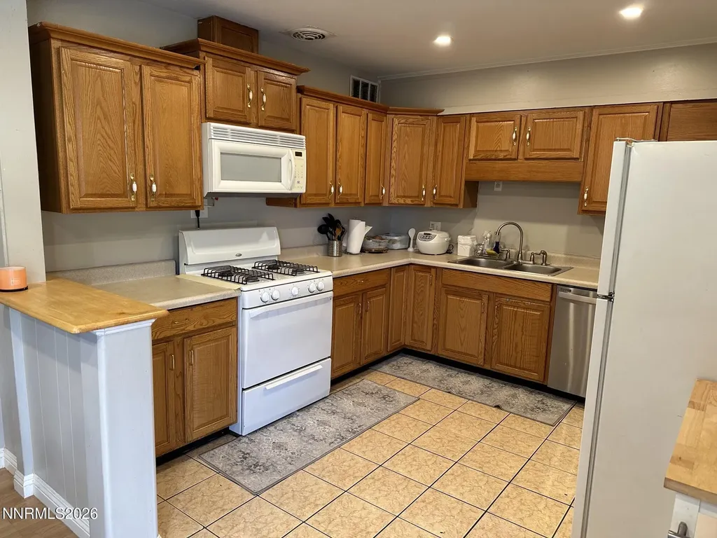 1280 Dodson Sparks NV 89431