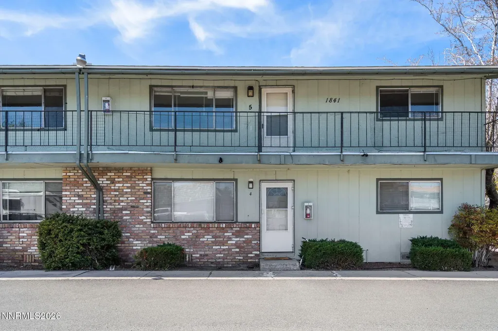 1841 Long Carson City NV 89706