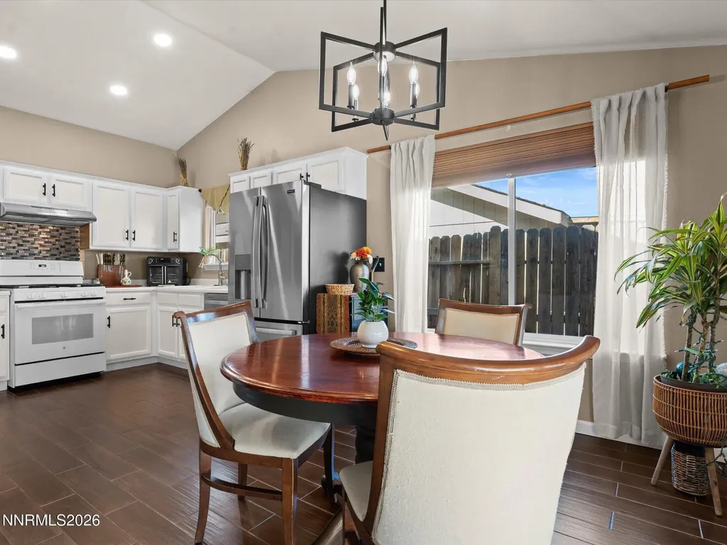 1660 Round Up Fernley NV 89408