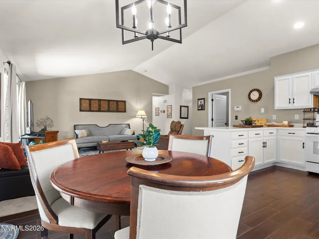 1660 Round Up Fernley NV 89408