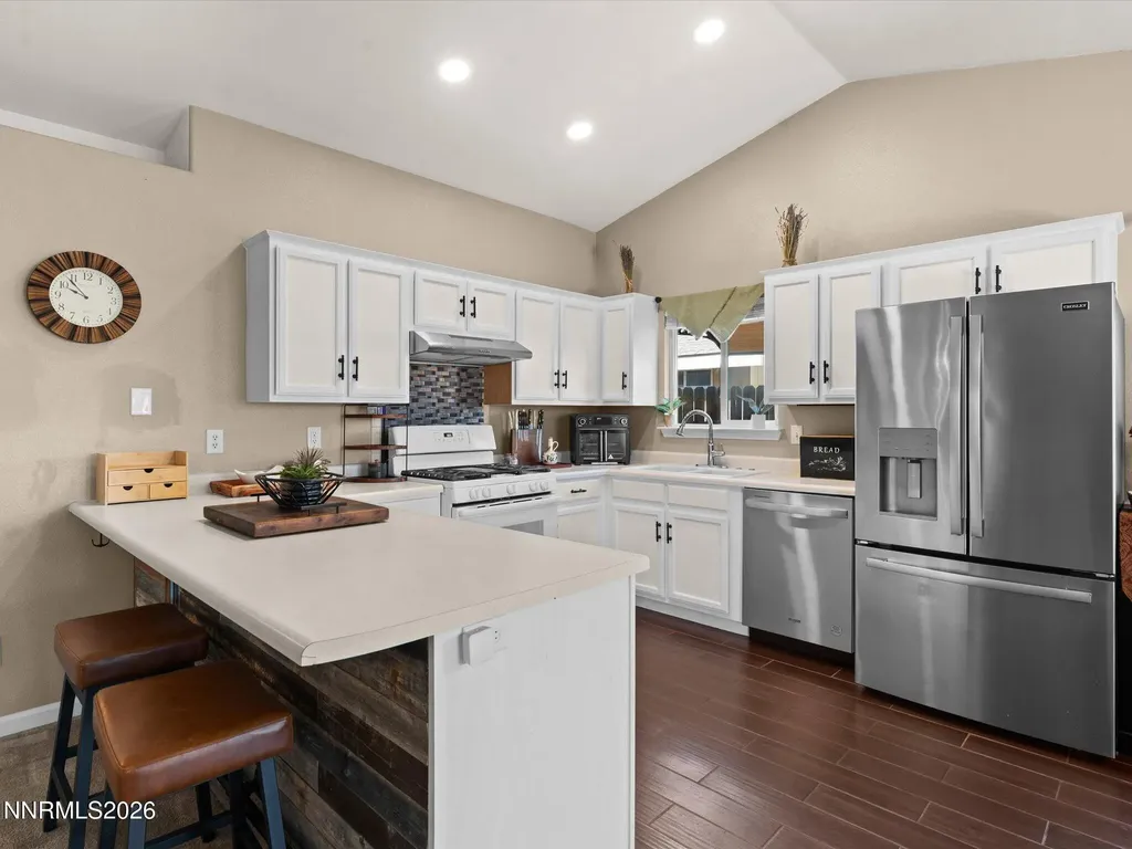1660 Round Up Fernley NV 89408