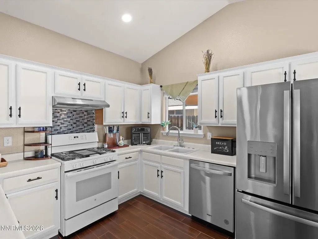 1660 Round Up Fernley NV 89408