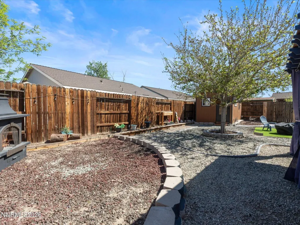 1660 Round Up Fernley NV 89408