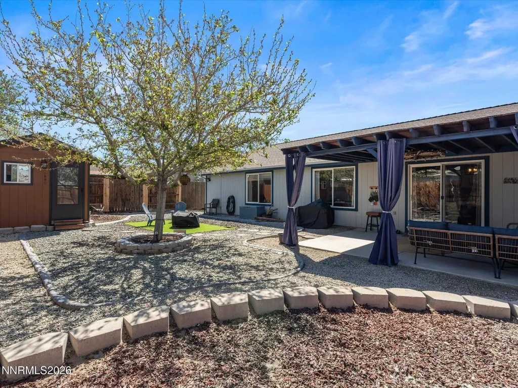 1660 Round Up Fernley NV 89408