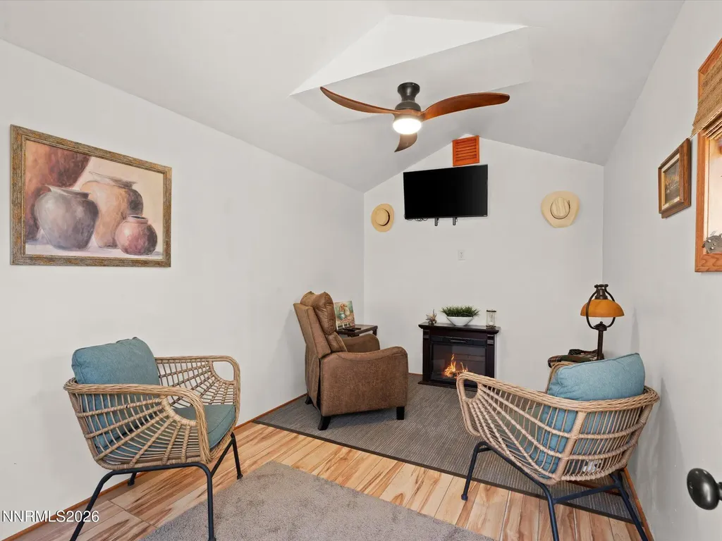 1660 Round Up Fernley NV 89408