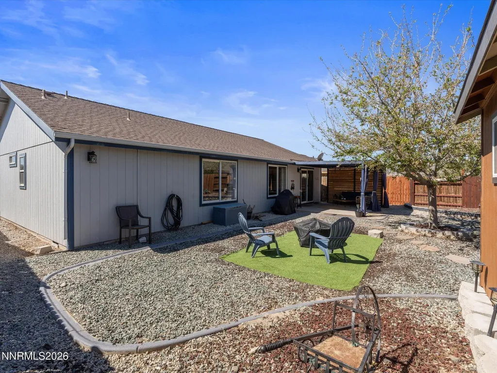 1660 Round Up Fernley NV 89408