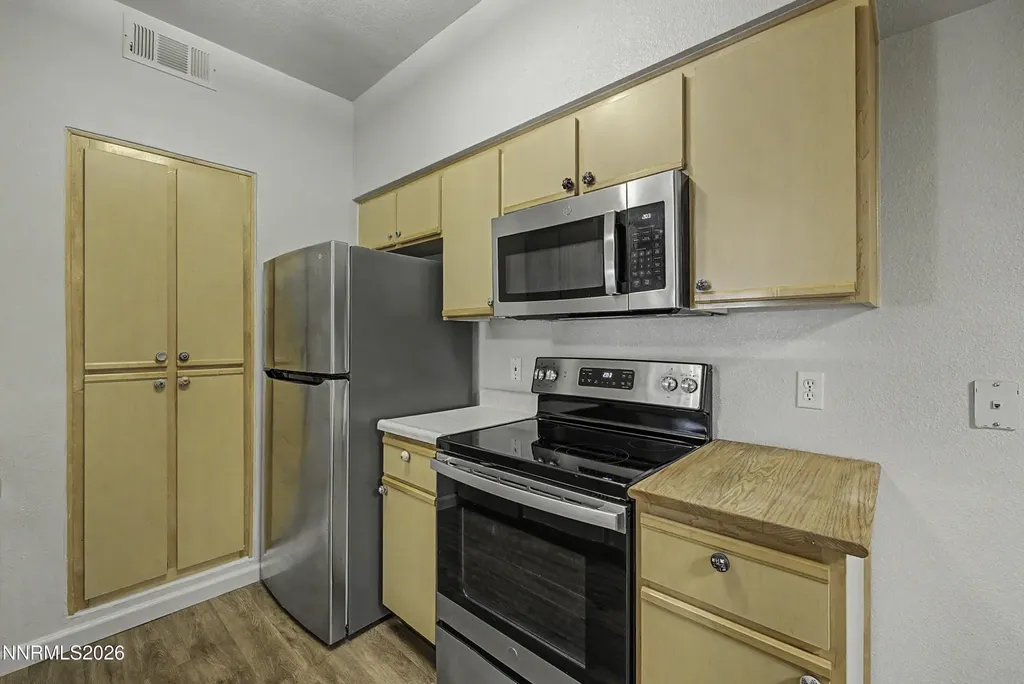 6850 Sharlands Reno NV 89523