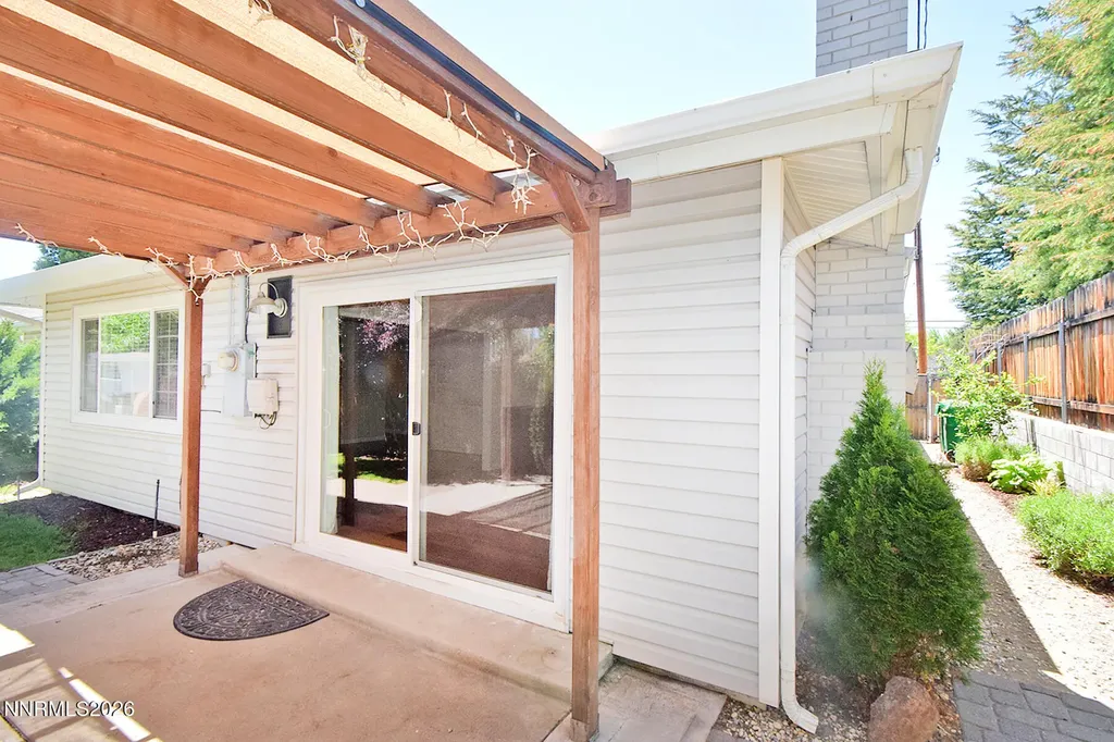 1014 Winnie Carson City NV 89703