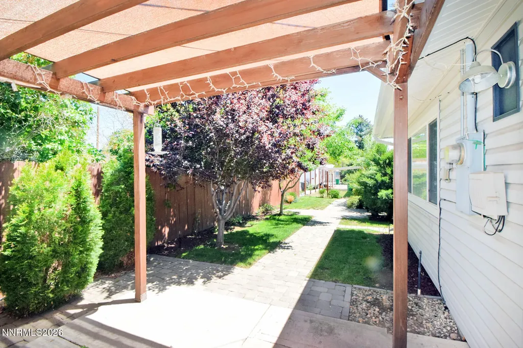 1014 Winnie Carson City NV 89703