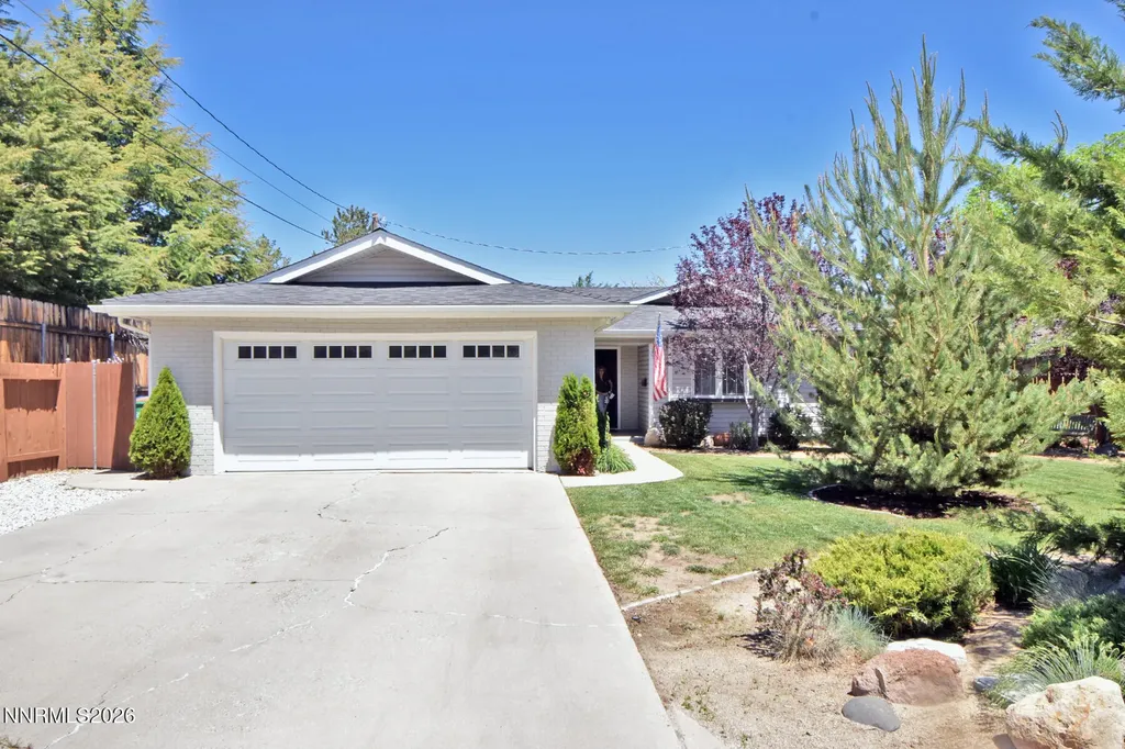 1014 Winnie Carson City NV 89703