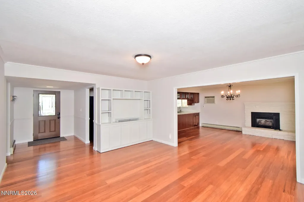 1014 Winnie Carson City NV 89703