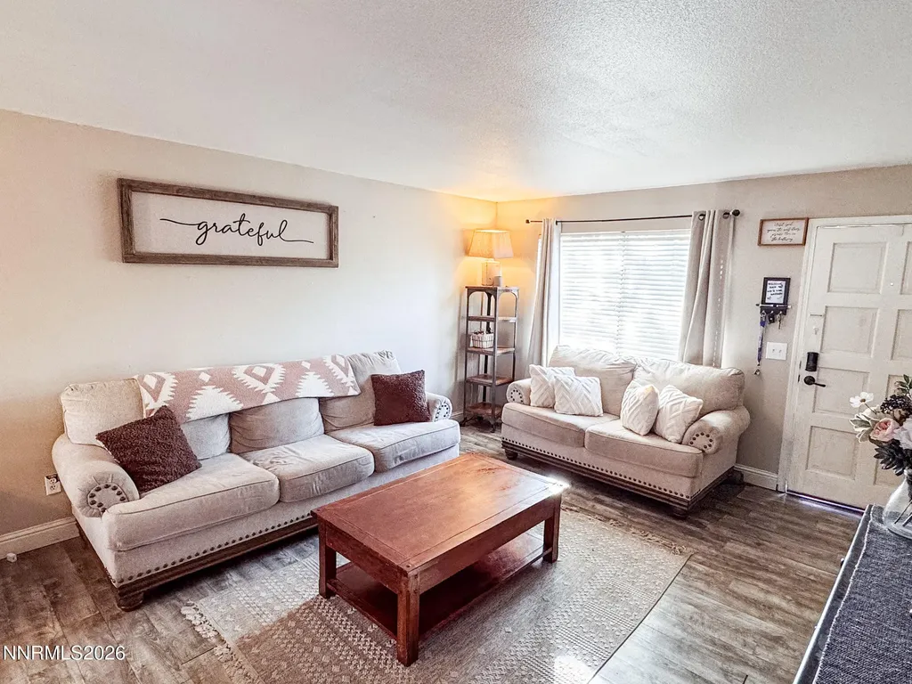 1363 Waterloo Gardnerville NV 89410