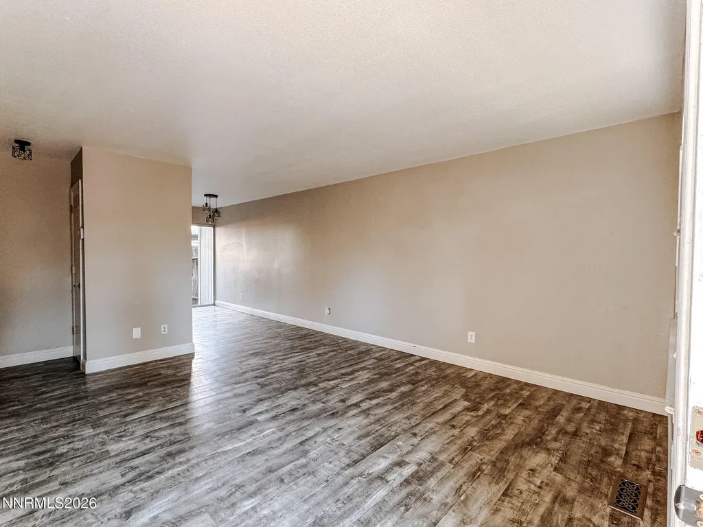 1363 Waterloo Gardnerville NV 89410