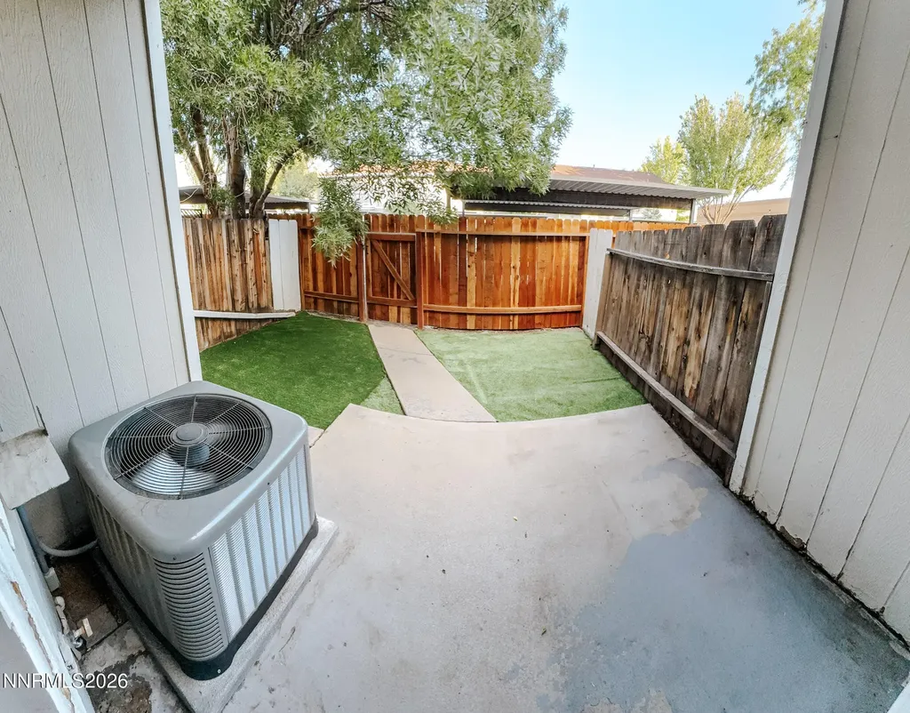 1363 Waterloo Gardnerville NV 89410