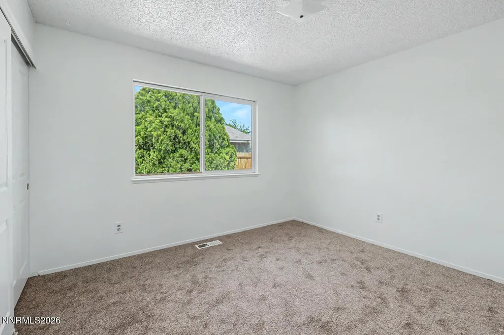 900 Joyce Fallon NV 89406