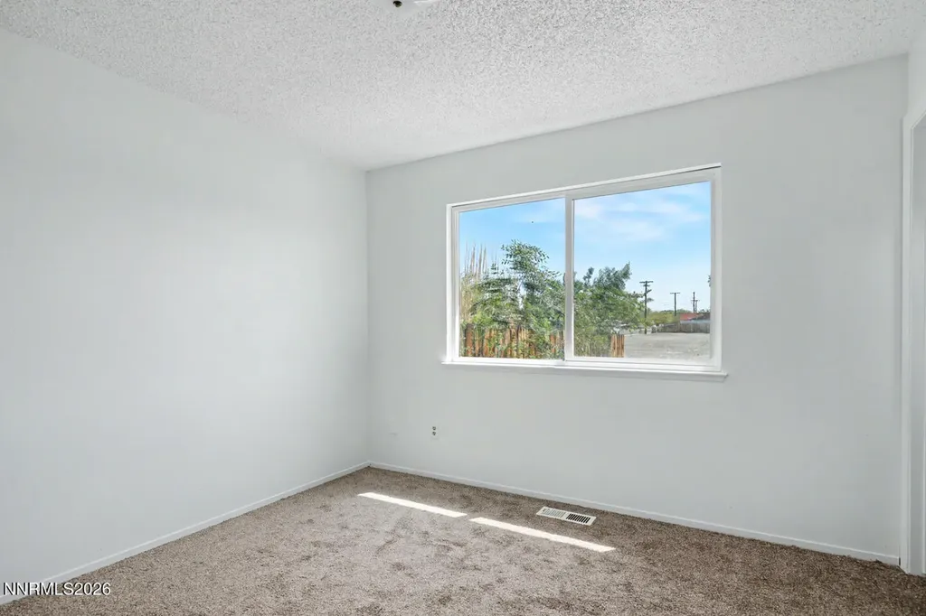 900 Joyce Fallon NV 89406
