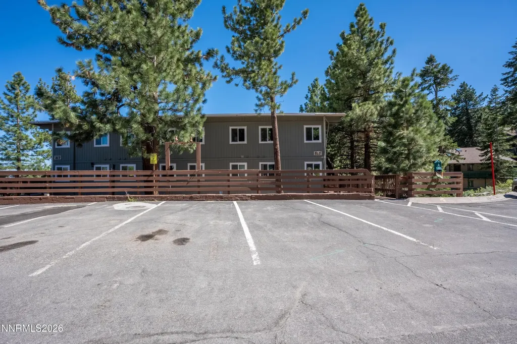 317 Quaking Aspen Stateline NV 89449