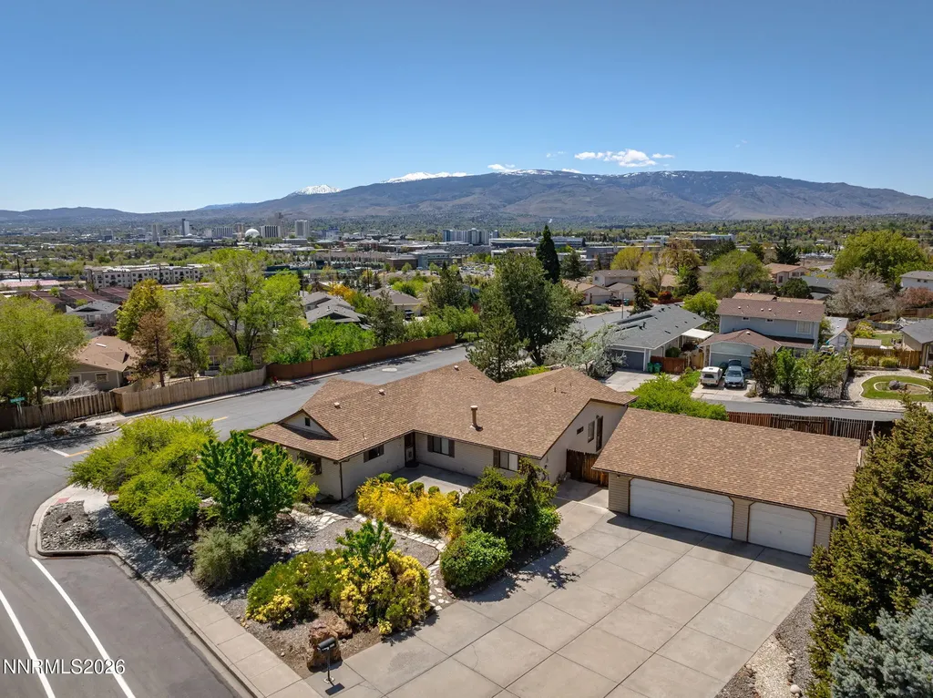 2985 Socrates Reno NV 89512