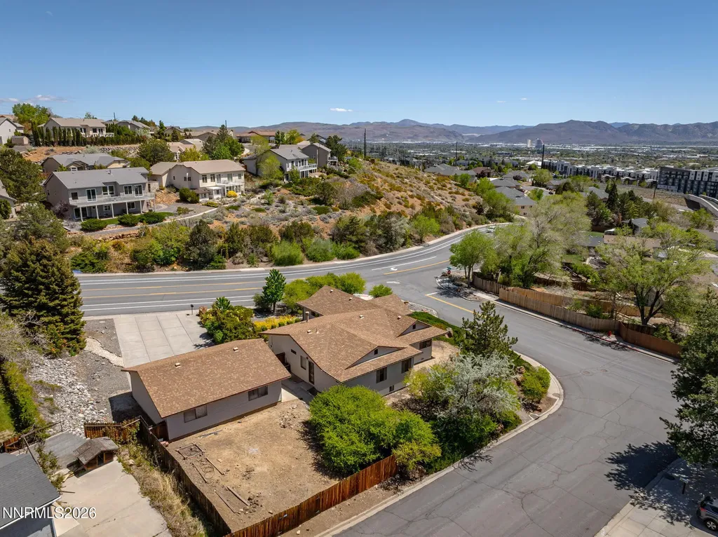 2985 Socrates Reno NV 89512