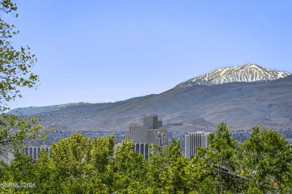 2985 Socrates Reno NV 89512