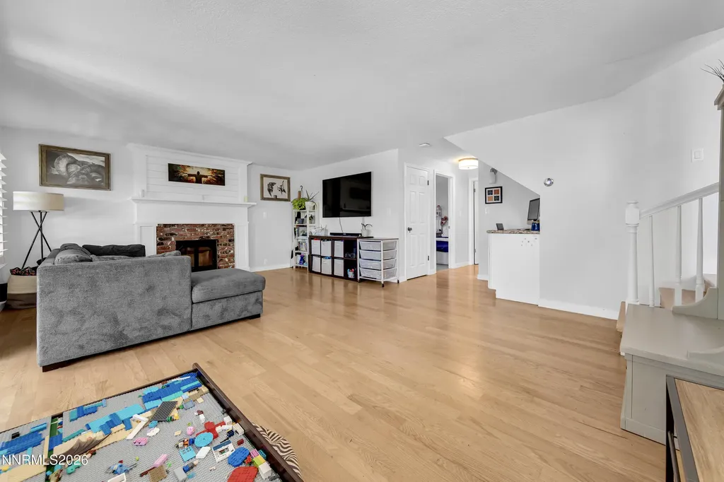 1670 Hanover Reno NV 89523