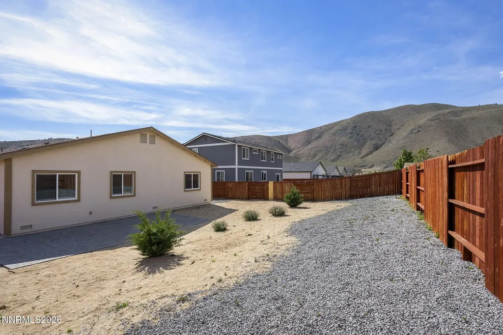 18673 Ginny Creek Reno NV 89508