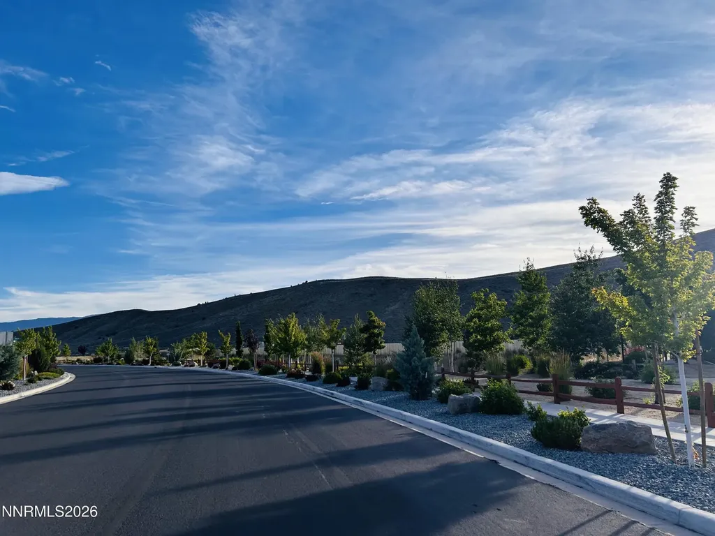 18673 Ginny Creek Reno NV 89508