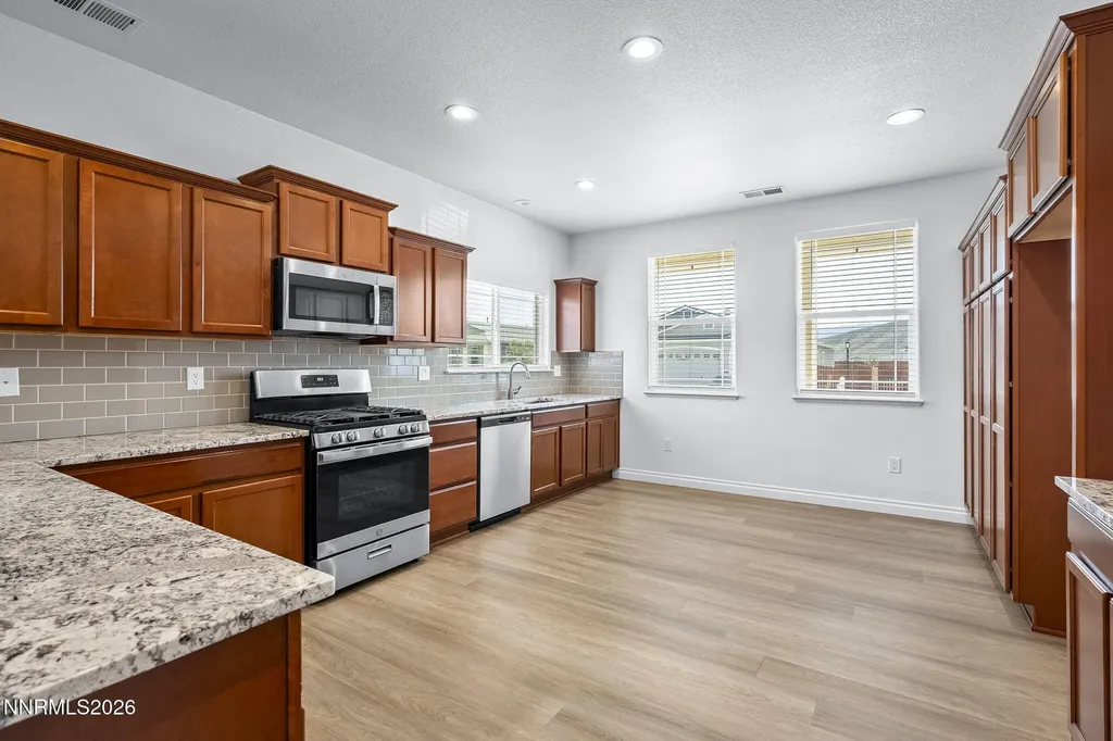 18673 Ginny Creek Reno NV 89508