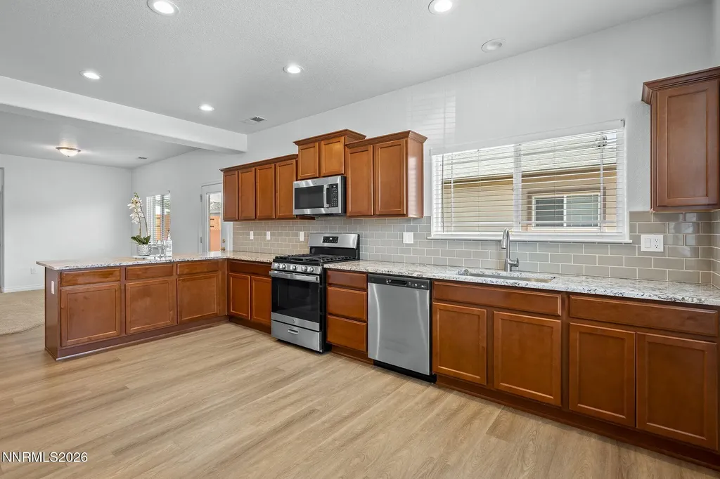 18673 Ginny Creek Reno NV 89508