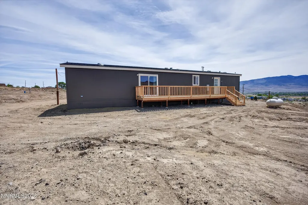 907 Sutro Springs Dayton NV 89403