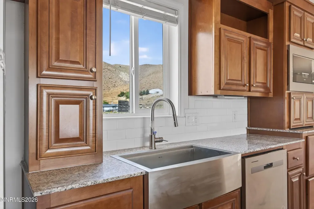907 Sutro Springs Dayton NV 89403