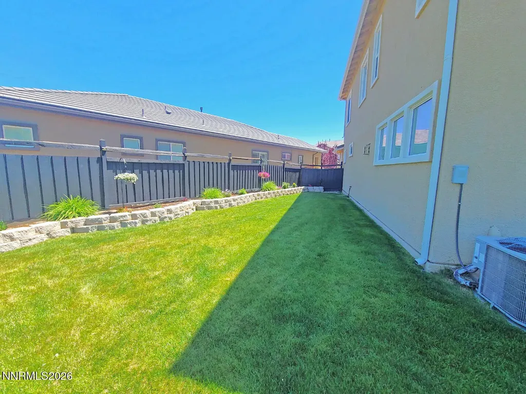 6565 Angels Orchard Sparks NV 89436
