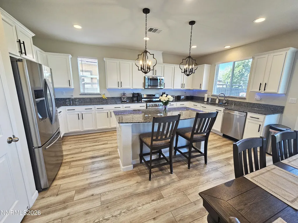6565 Angels Orchard Sparks NV 89436