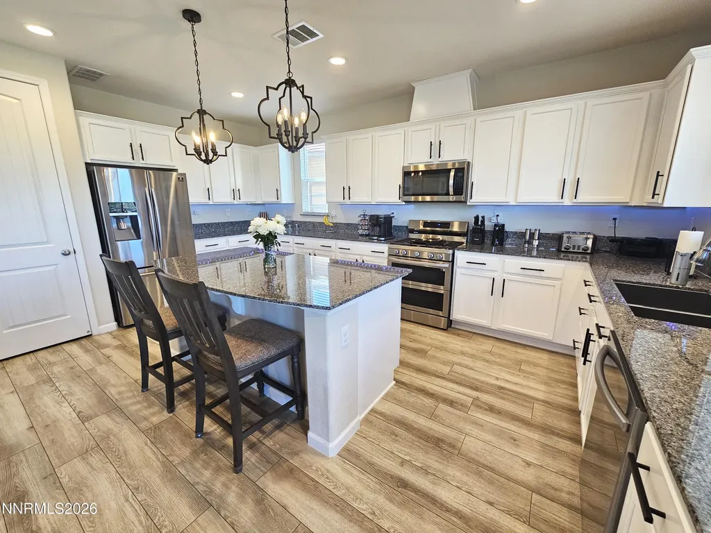 6565 Angels Orchard Sparks NV 89436