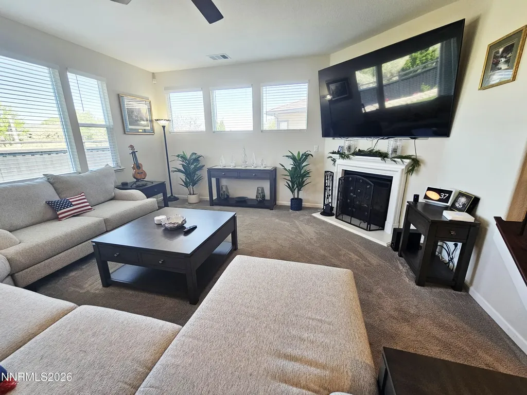 6565 Angels Orchard Sparks NV 89436