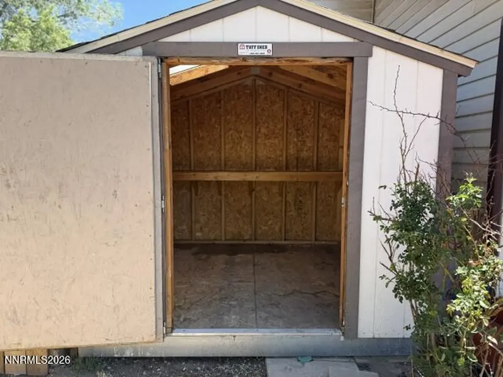 3225 Lucerne Sparks NV 89431