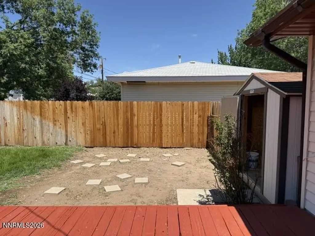 3225 Lucerne Sparks NV 89431