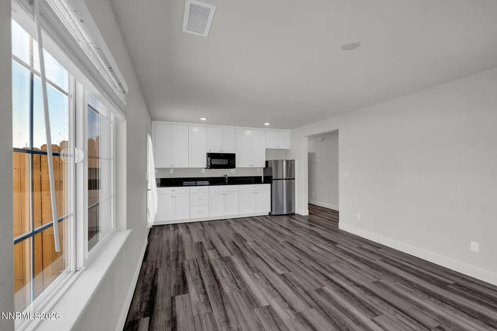 734 Hallow Pointe Sparks NV 89441