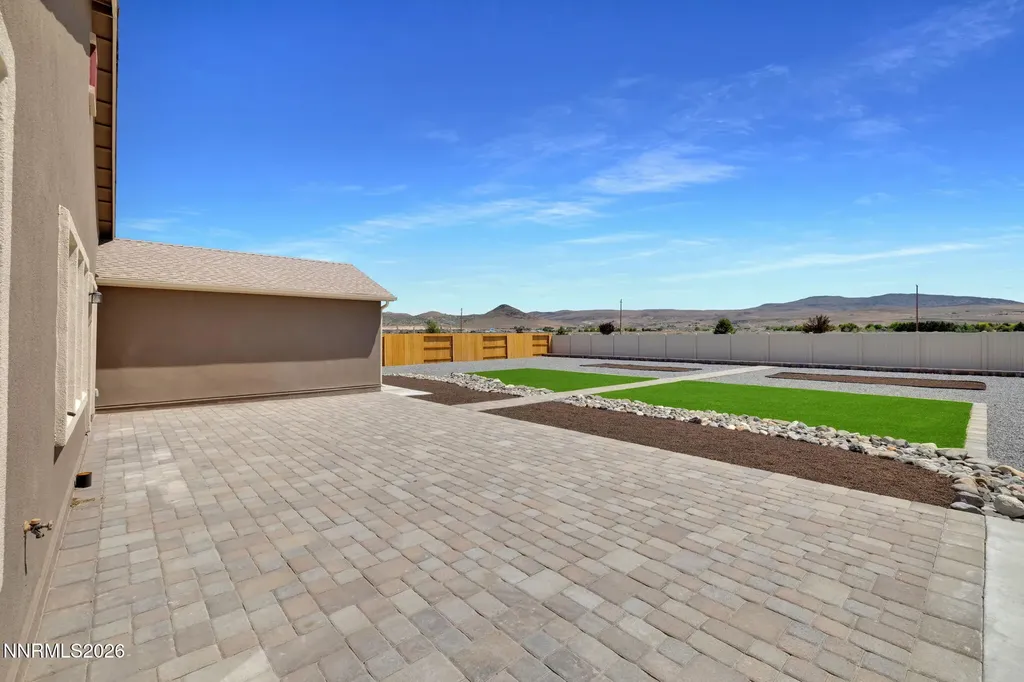 734 Hallow Pointe Sparks NV 89441