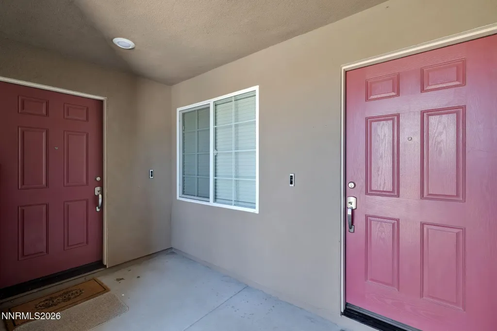 734 Hallow Pointe Sparks NV 89441