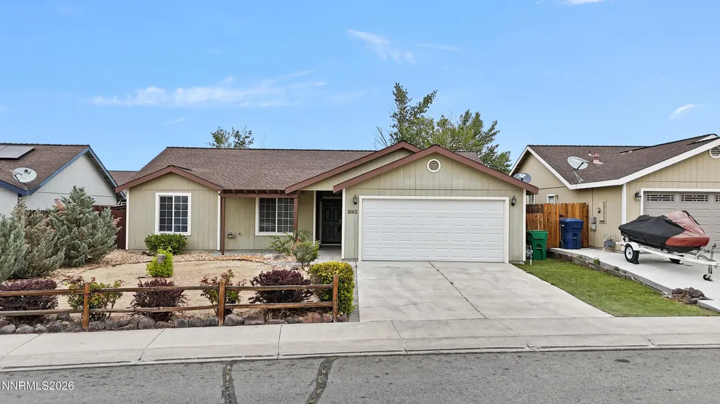 1662 Round Up Fernley NV 89408