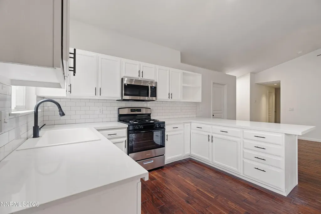 1662 Round Up Fernley NV 89408