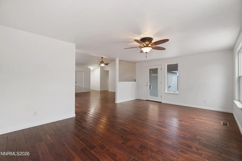 1662 Round Up Fernley NV 89408