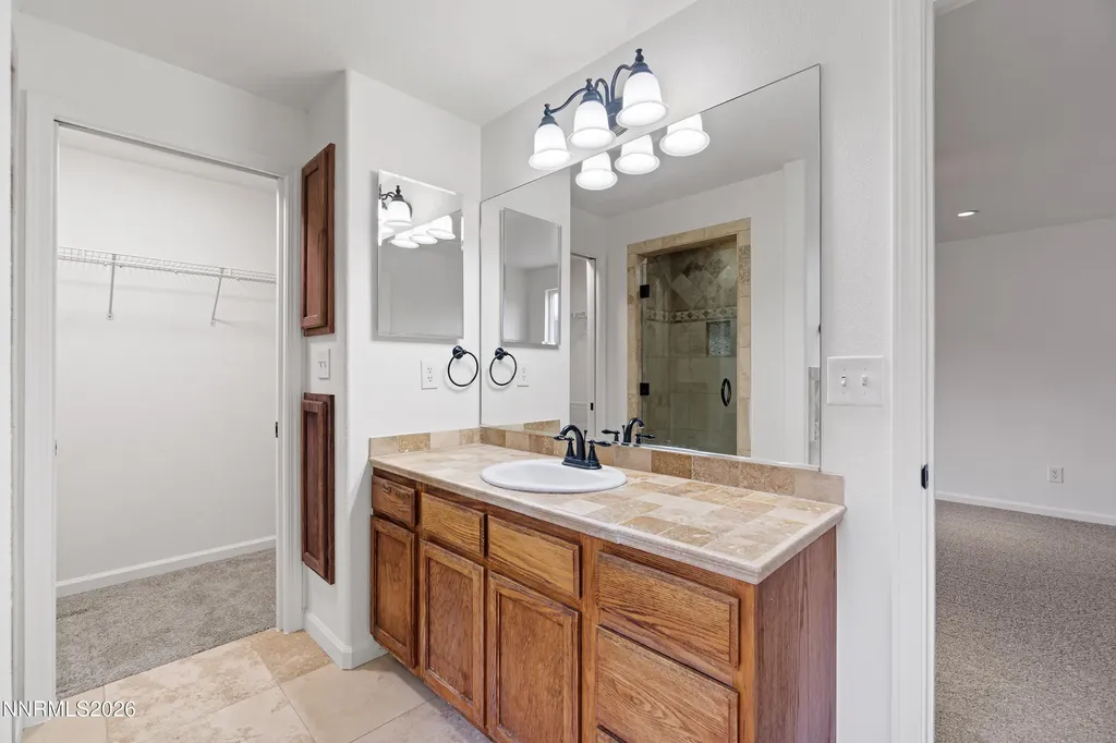 1662 Round Up Fernley NV 89408