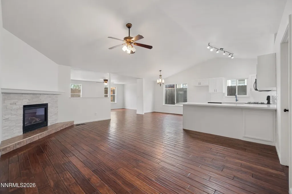 1662 Round Up Fernley NV 89408