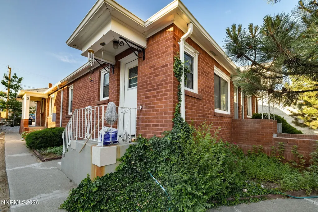 251 Arroyo Reno NV 89502