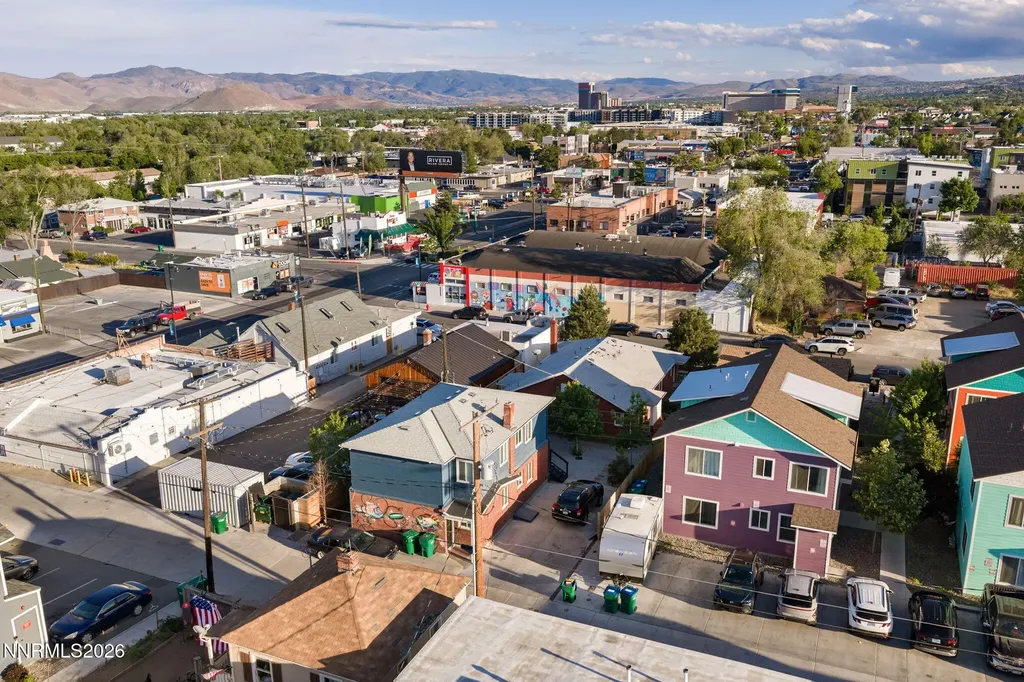 251 Arroyo Reno NV 89502