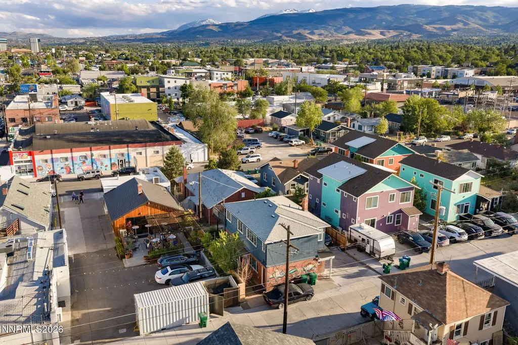 251 Arroyo Reno NV 89502