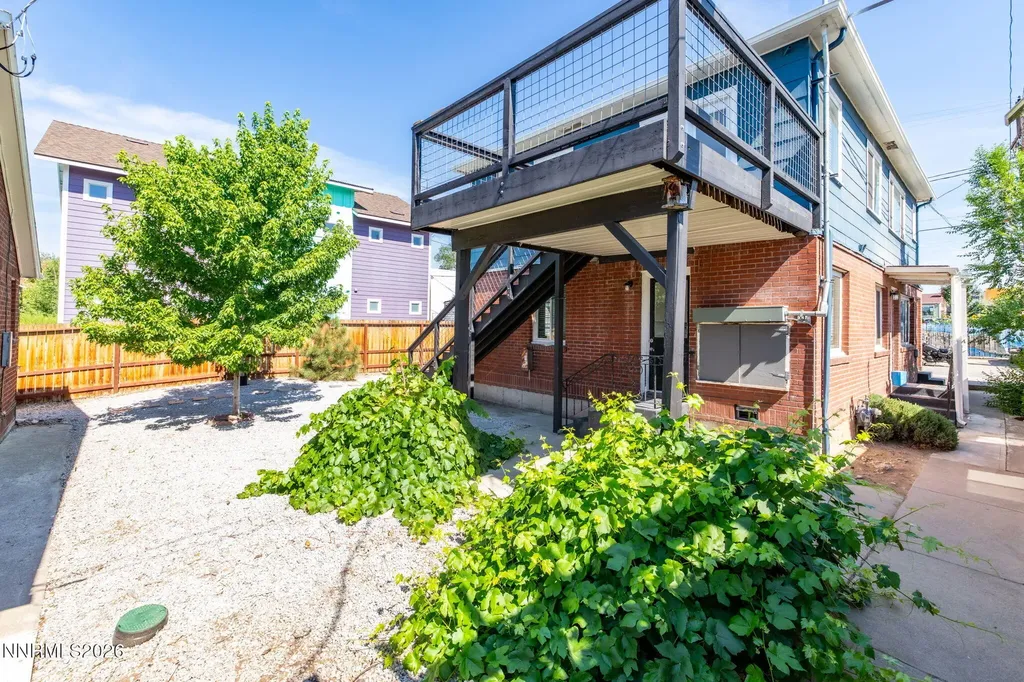 251 Arroyo Reno NV 89502