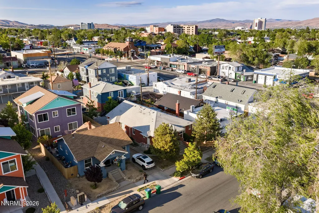 251 Arroyo Reno NV 89502